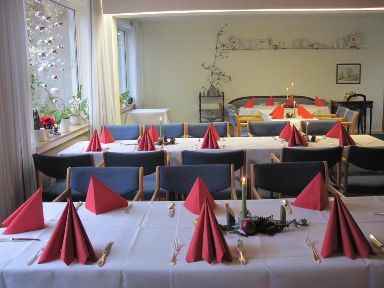 Hotel-Cafe "Schauinsland" Horn-Bad Meinberg Dış mekan fotoğraf
